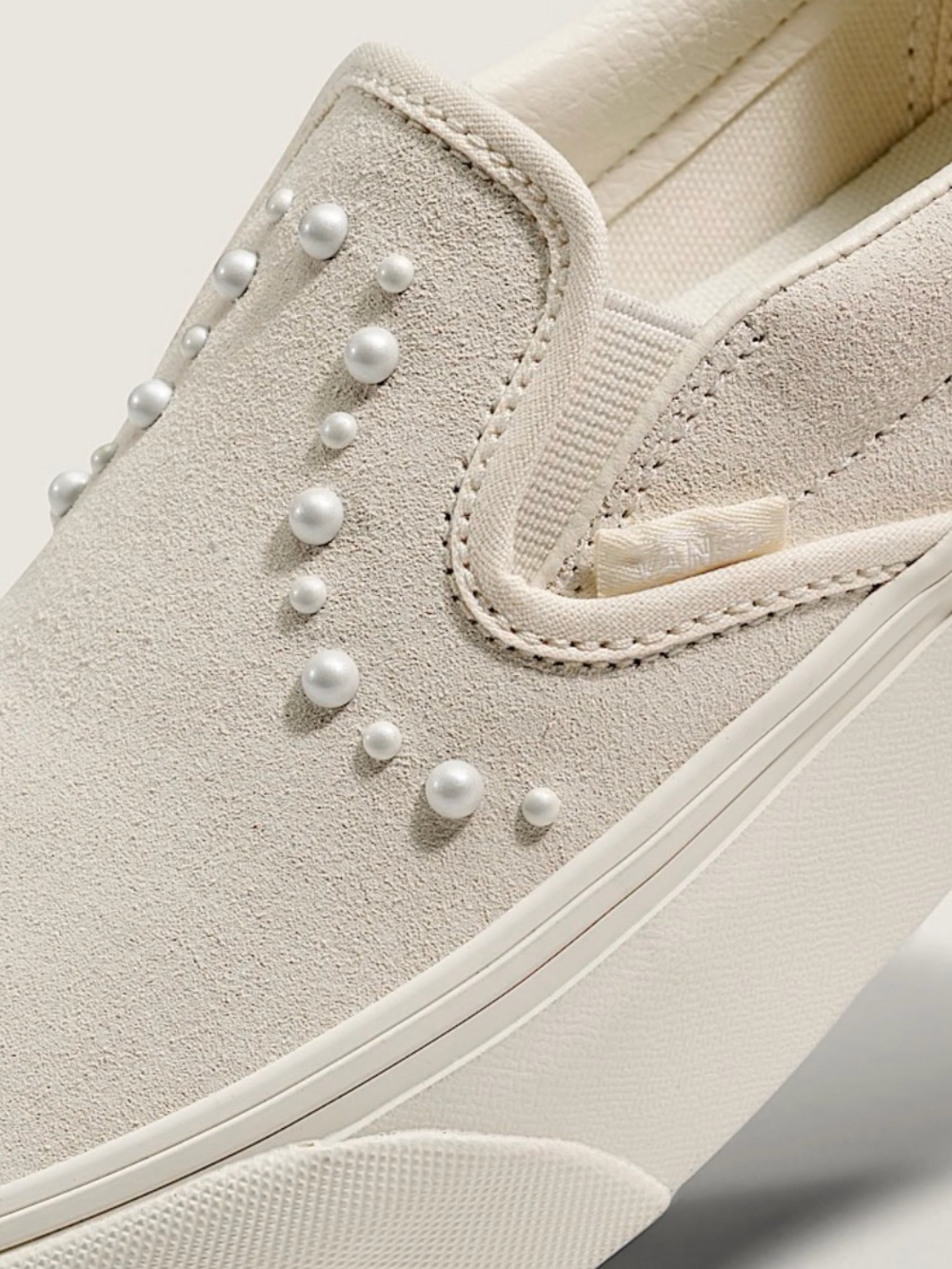 NWT Vans Pearl Platform Slip-On Sneakers – Size 9.5 (Marshmallow) (New in Box) - Picture 2 of 11